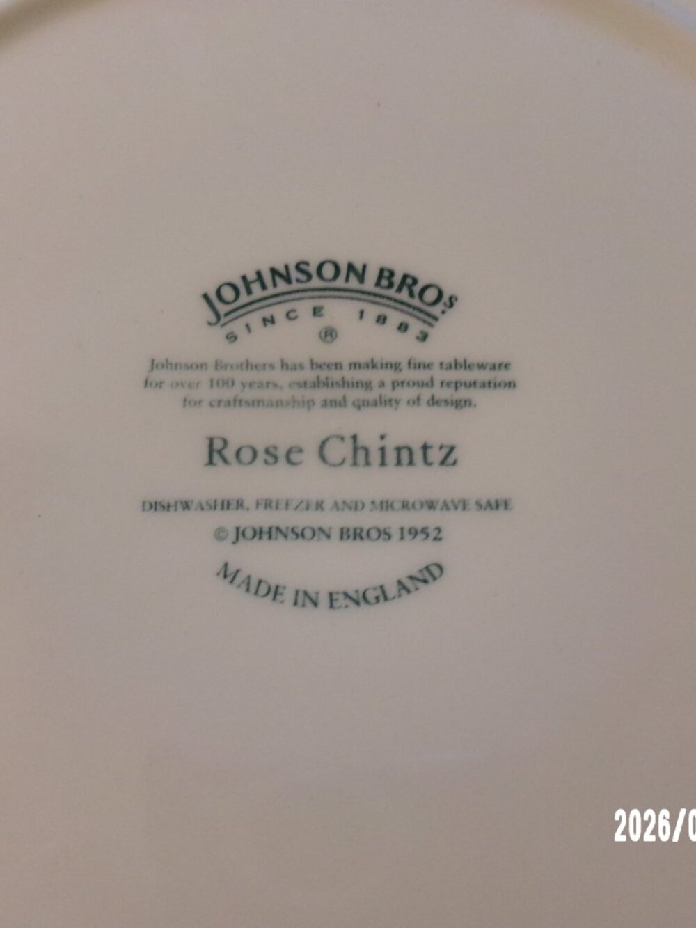 2 JOHNSON BROTHERS PAIR OF ROSE CHINTZ DINNER PLATES EXCELLENT CONDITION! 9.5" - Picture 4 of 5
